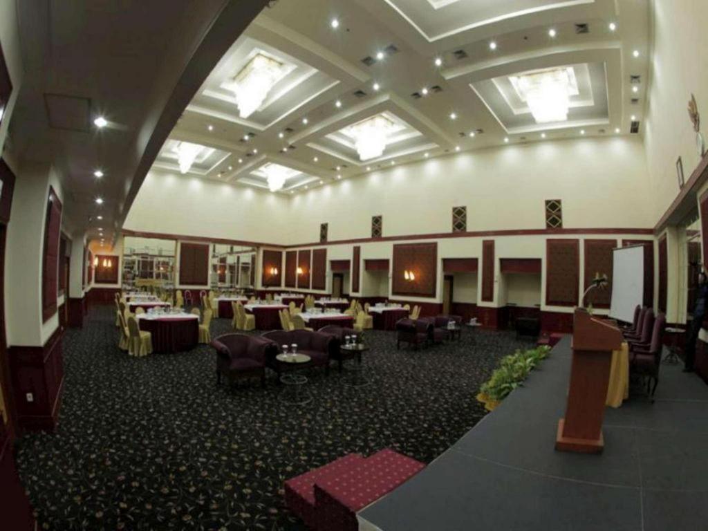 Oasis Amir Hotel Jakarta Exteriör bild