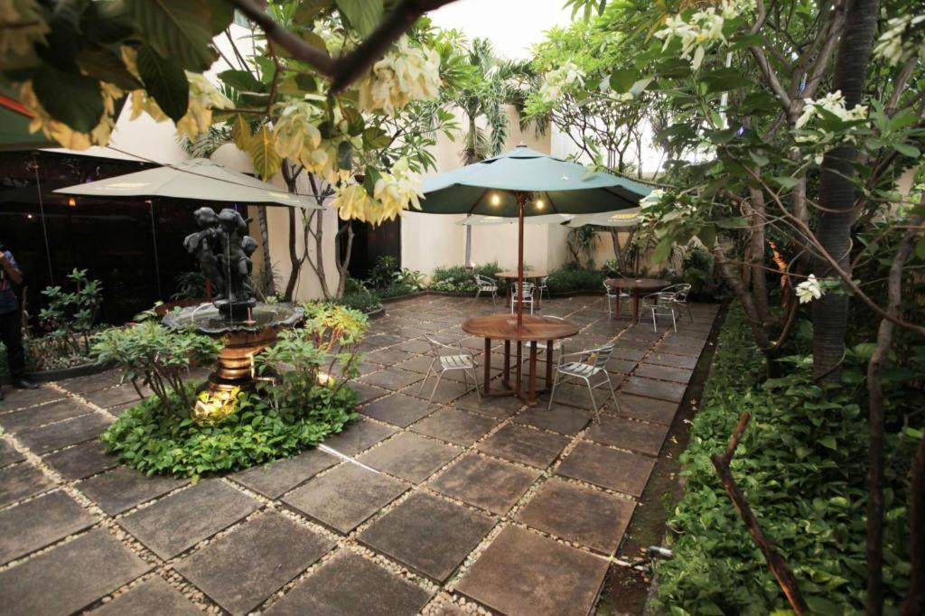 Oasis Amir Hotel Jakarta Exteriör bild