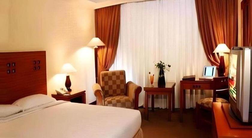 Oasis Amir Hotel Jakarta Exteriör bild