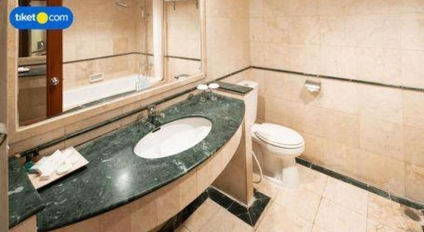 Oasis Amir Hotel Jakarta Exteriör bild